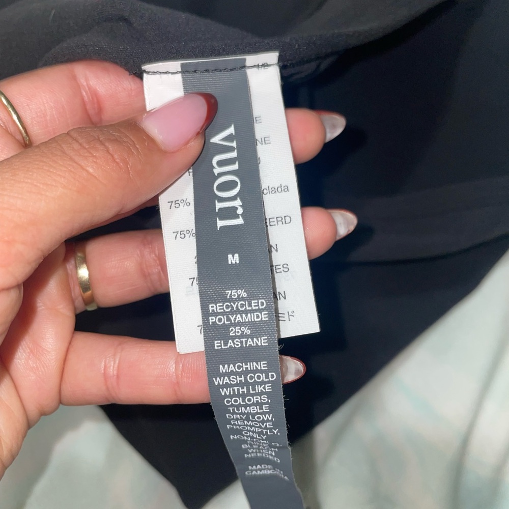Vuori Black Tank Top - Picture 3 of 3